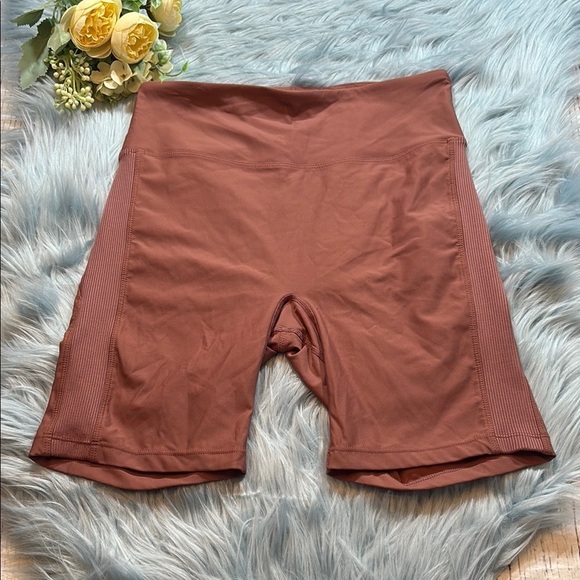 NYLORA Pants - NYLORA Farrah Biker Brown Tan High Rise Shorts sz M